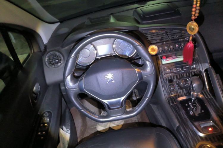 Used Peugeot 3008 2013 1.6THP Automatic Prestige Edition Steering Wheel