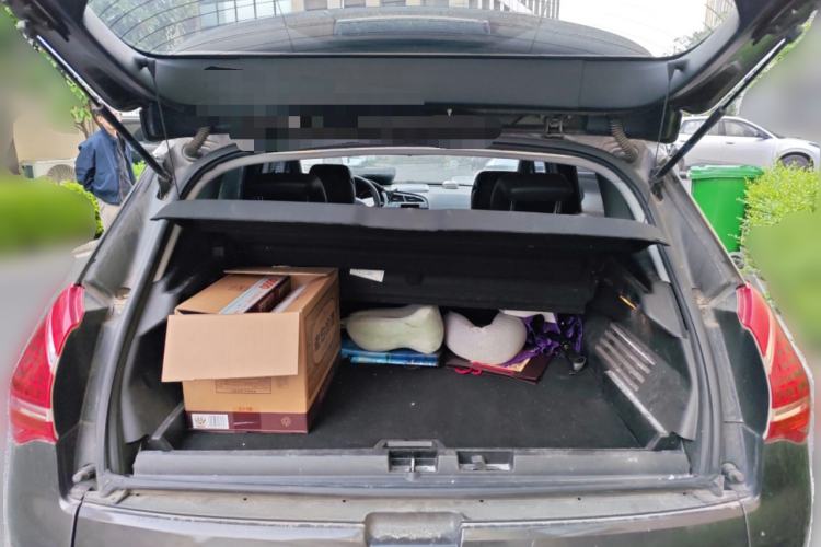 Used Peugeot 3008 2013 2.0L Automatic Trend Edition Trunk
