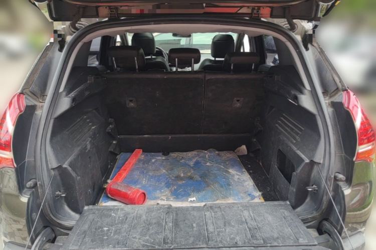 Used Peugeot 3008 2013 1.6THP Automatic Prestige Edition Trunk