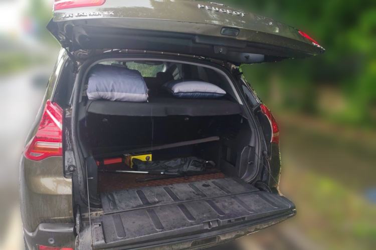 Used Peugeot 3008 2013 2.0L Automatic Trend Edition Trunk