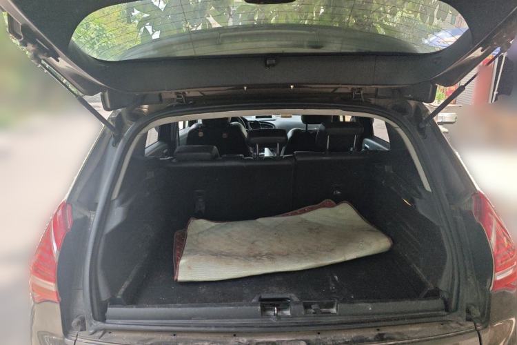 Used Peugeot 3008 2013 1.6THP Roland Garros Edition Trunk