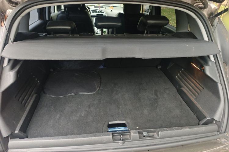 Used Peugeot 3008 2013 2.0L Automatic Trend Edition Trunk