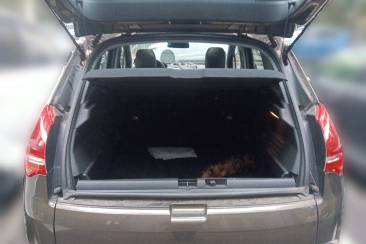Used Peugeot 3008 2013 2.0L Automatic Trend Edition Trunk