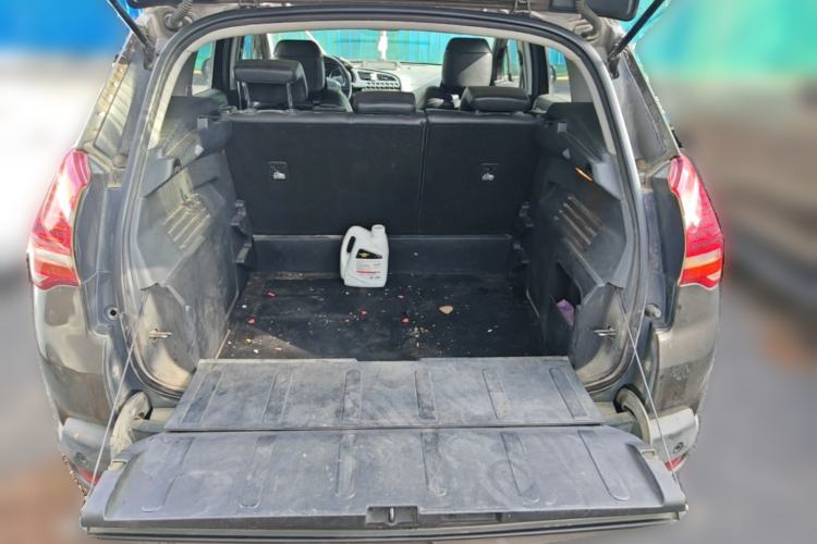 Used Peugeot 3008 2013 1.6THP Automatic Prestige Edition Trunk
