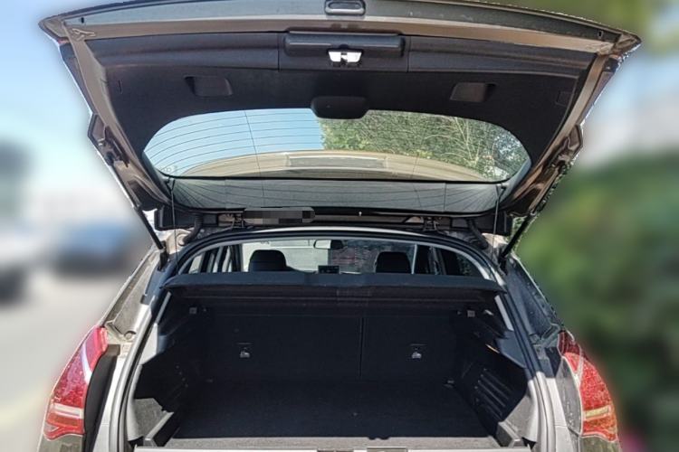 Used Peugeot 3008 2013 1.6THP Automatic Prestige Edition Trunk