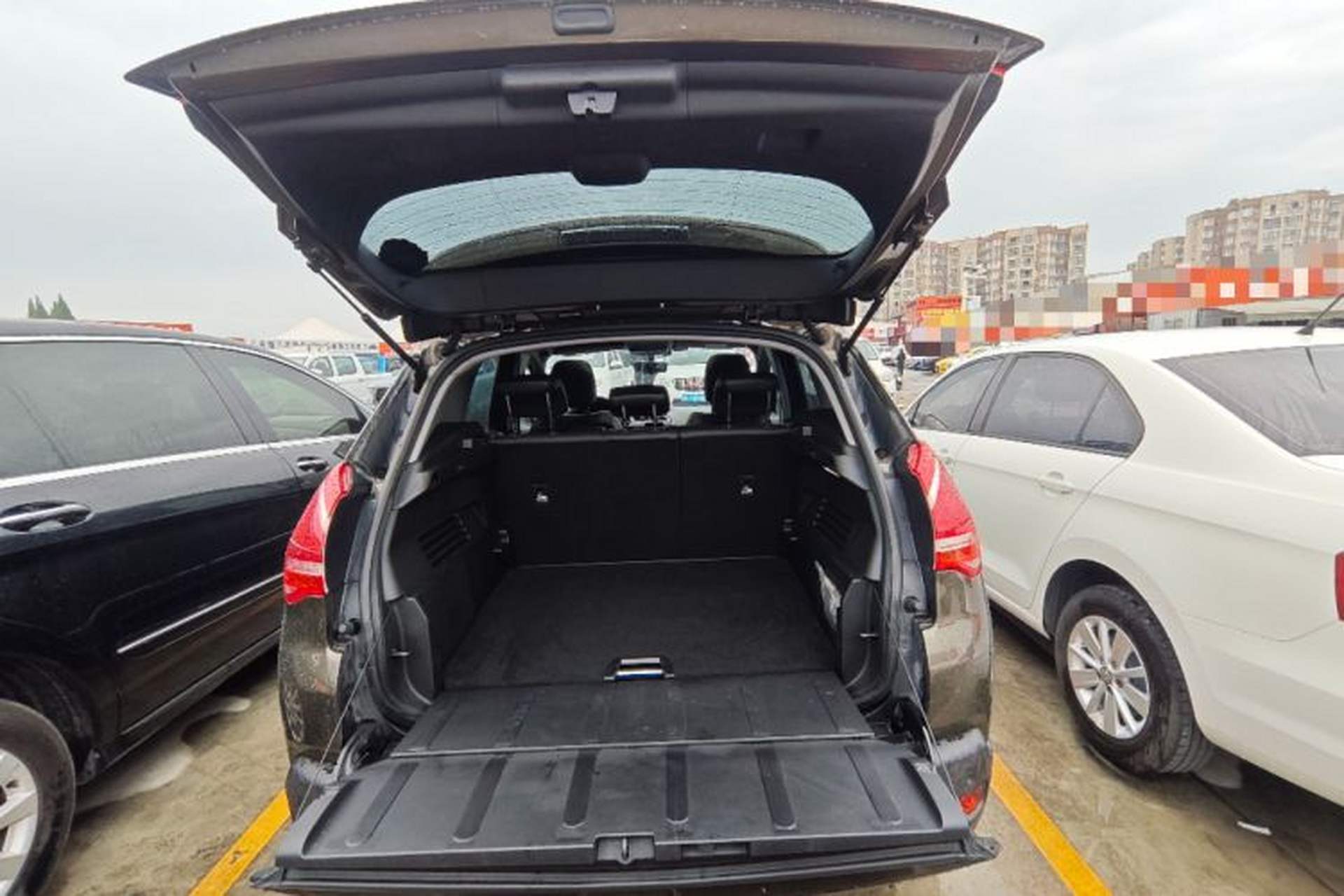 Used Peugeot 3008 2013 2.0L Automatic Trend Edition Trunk