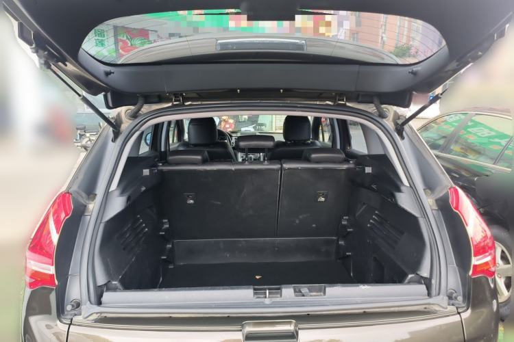 Used Peugeot 3008 2013 2.0L Automatic Trend Edition Trunk
