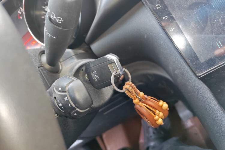 Used Peugeot 3008 2013 2.0L Automatic Trend Edition Vehicle Key