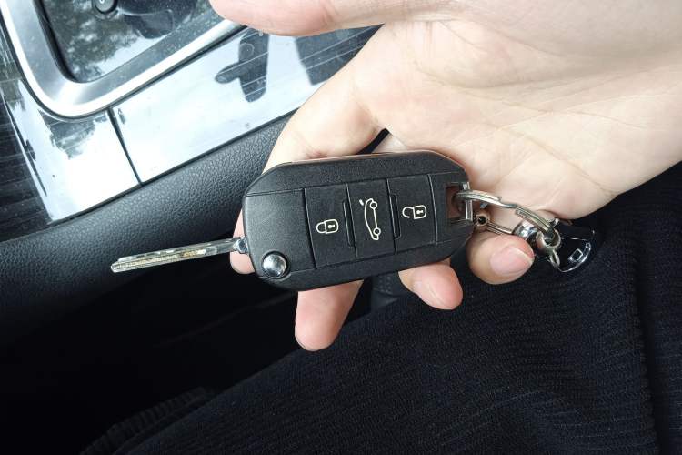 Used Peugeot 3008 2013 2.0L Automatic Trend Edition Vehicle Key
