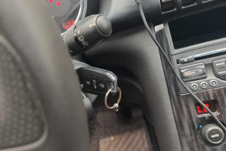 Used Peugeot 3008 2013 1.6THP Automatic Prestige Edition Vehicle Key