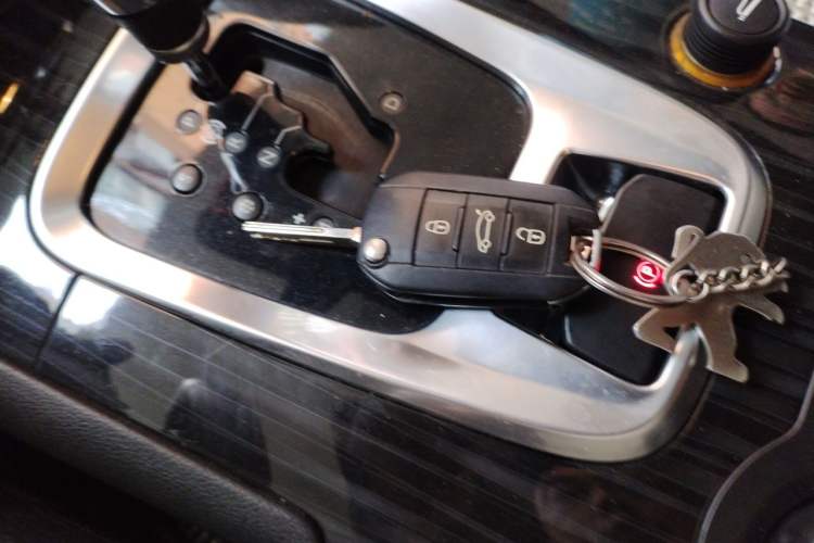 Used Peugeot 3008 2013 1.6THP Automatic Prestige Edition Vehicle Key