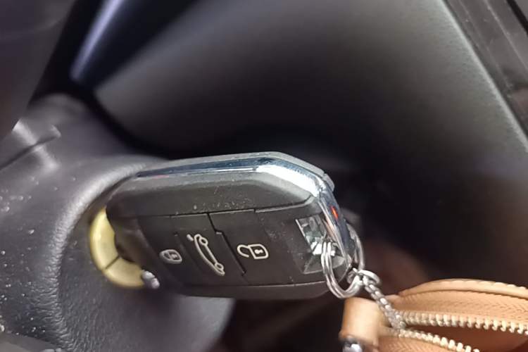 Used Peugeot 3008 2013 1.6THP Automatic Trend Edition Vehicle Key