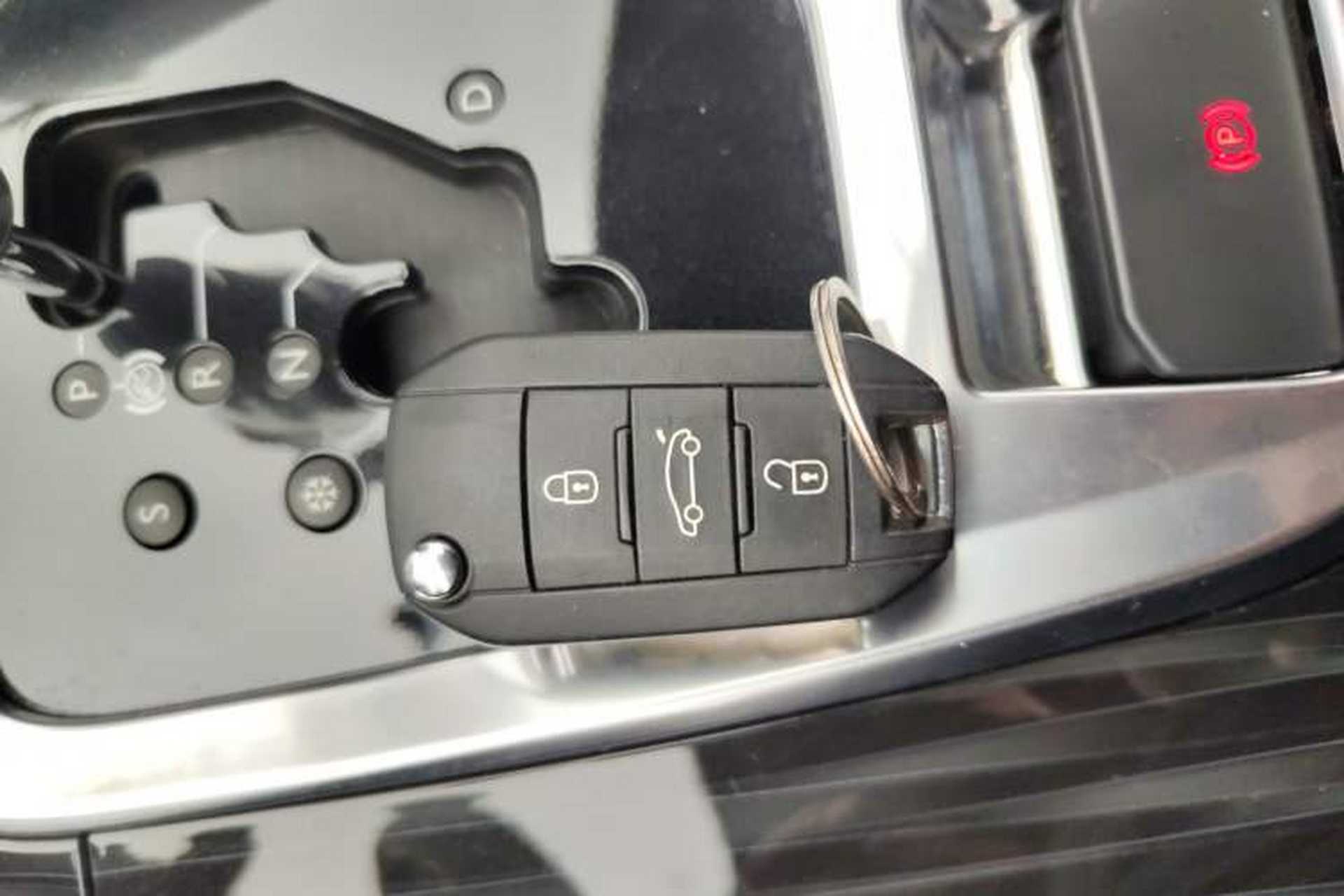 Used Peugeot 3008 2013 2.0L Automatic Trend Edition Vehicle Key