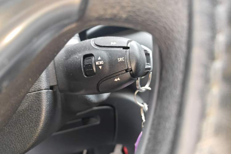 Used Peugeot 3008 2013 2.0L Manual Classic Edition Vehicle Key