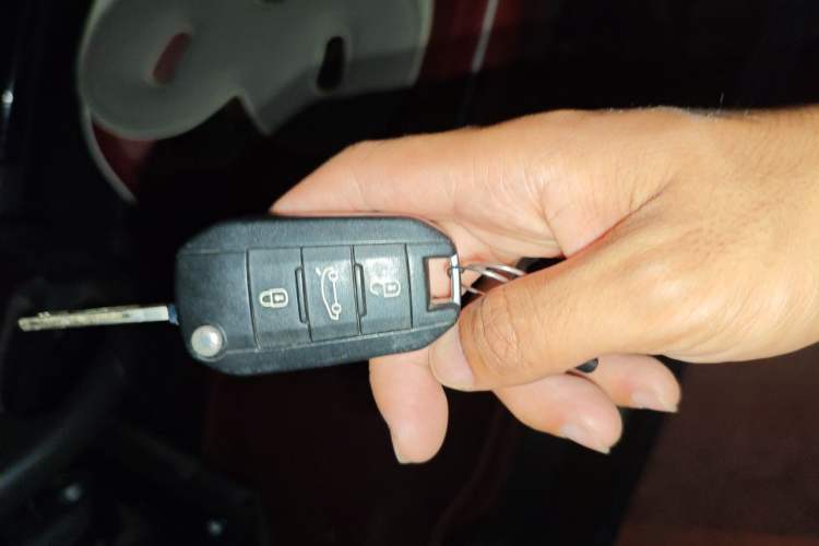 Used Peugeot 3008 2013 1.6THP Roland Garros Edition Vehicle Key