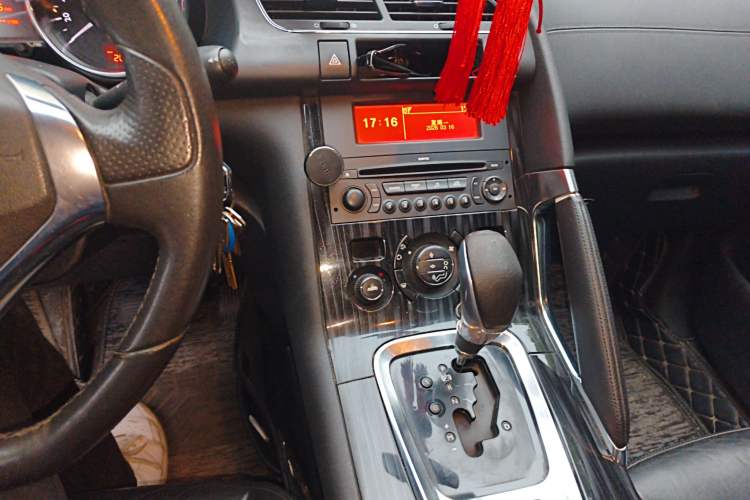 Used Peugeot 3008 2013 2.0L Automatic Trend Edition Audio And AC Panel