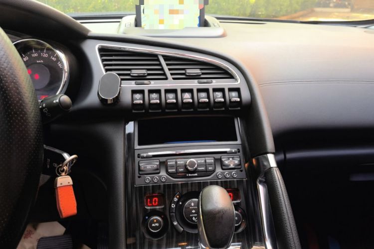 Used Peugeot 3008 2013 1.6THP Automatic Prestige Edition Audio And AC Panel