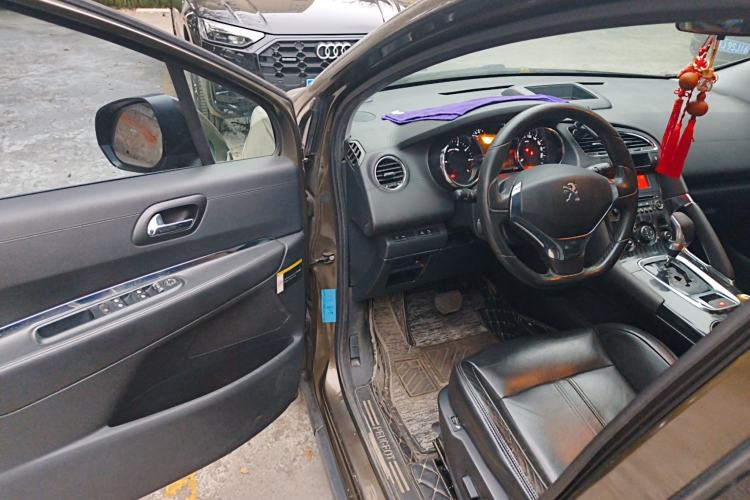 Used Peugeot 3008 2013 2.0L Automatic Trend Edition Driver Seat