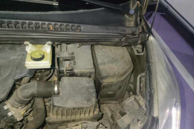 Used Peugeot 3008 2013 2.0L Automatic Trend Edition Engine Bay Left