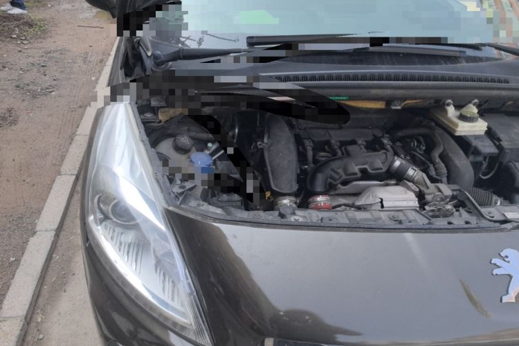 Used Peugeot 3008 2013 1.6THP Automatic Prestige Edition Engine Bay Right