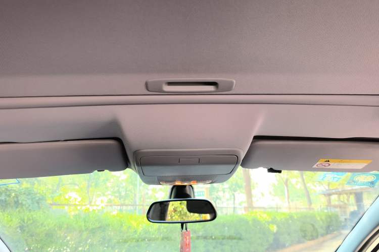 Used Peugeot 3008 2013 1.6THP Automatic Prestige Edition Headliner