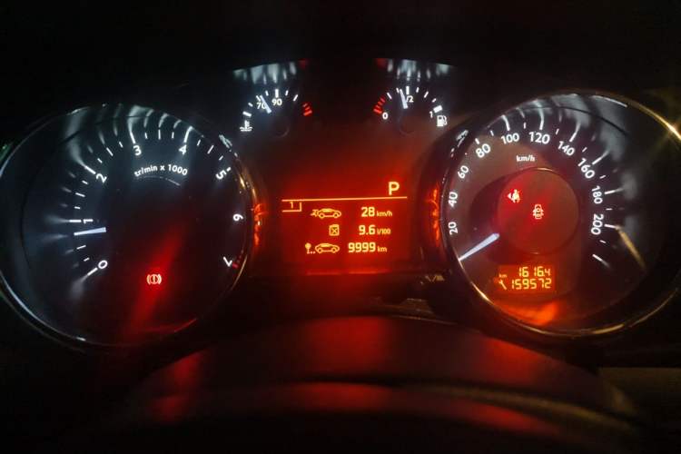 Used Peugeot 3008 2013 2.0L Automatic Trend Edition Instrument Cluster