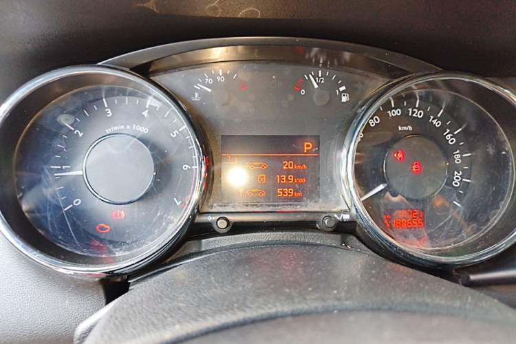 Used Peugeot 3008 2013 2.0L Automatic Trend Edition Instrument Cluster