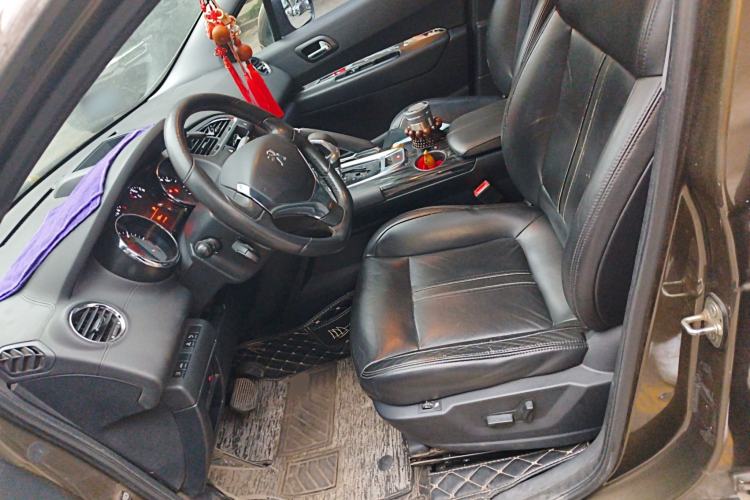 Used Peugeot 3008 2013 2.0L Automatic Trend Edition Left Front Seat