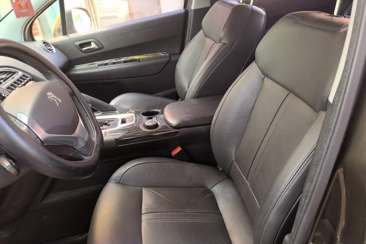 Used Peugeot 3008 2013 1.6THP Automatic Prestige Edition Left Front Seat