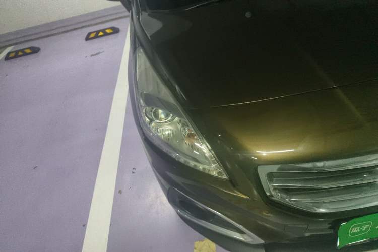 Used Peugeot 3008 2013 2.0L Automatic Trend Edition Right Front Headlight