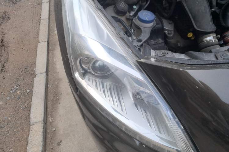 Used Peugeot 3008 2013 1.6THP Automatic Prestige Edition Right Front Headlight