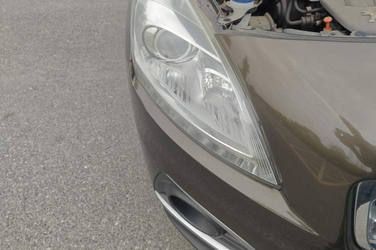 Used Peugeot 3008 2013 2.0L Automatic Trend Edition Right Front Headlight
