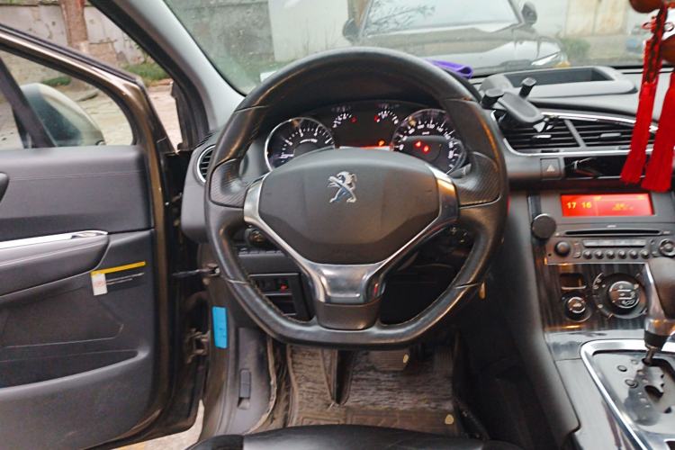 Used Peugeot 3008 2013 2.0L Automatic Trend Edition Steering Wheel