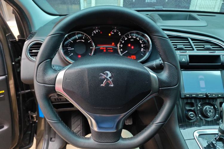 Used Peugeot 3008 2013 2.0L Automatic Trend Edition Steering Wheel