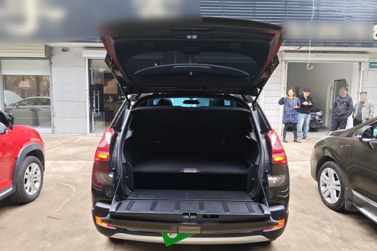 Used Peugeot 3008 2013 2.0L Automatic Trend Edition Trunk