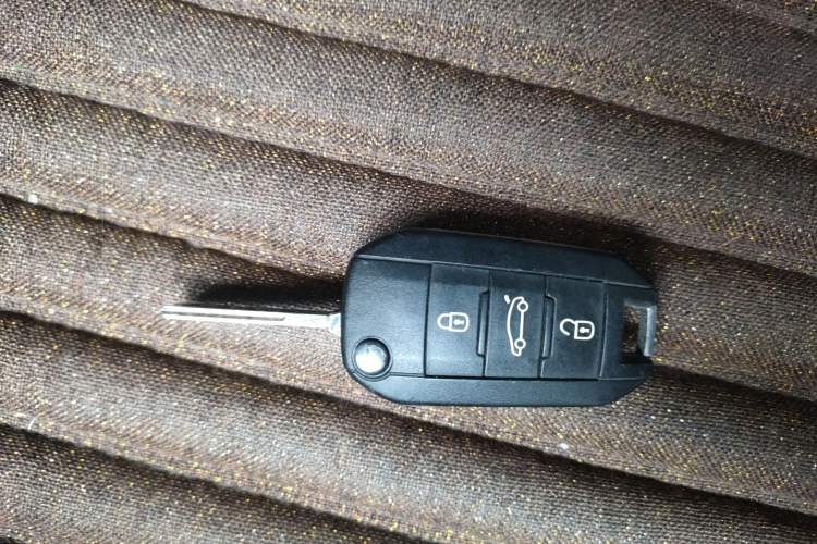 Used Peugeot 3008 2013 1.6THP Automatic Prestige Edition Vehicle Key