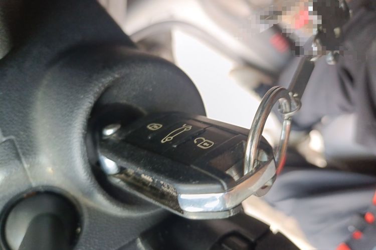 Used Peugeot 3008 2013 1.6THP Automatic Prestige Edition Vehicle Key