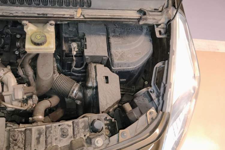 Used Peugeot 3008 2013 1.6THP Automatic Prestige Edition Engine Bay Left