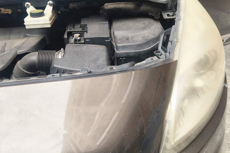 Used Peugeot 3008 2013 2.0L Automatic Trend Edition Engine Bay Left