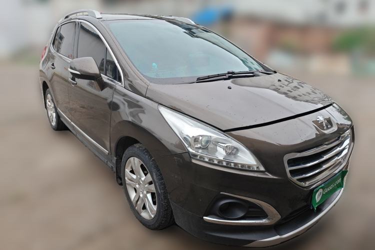 Used Peugeot 3008 2013 2.0L Automatic Trend Edition Front Right 45 Deg
