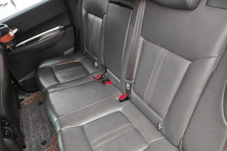 Used Peugeot 3008 2013 2.0L Automatic Trend Edition Left Rear Seat