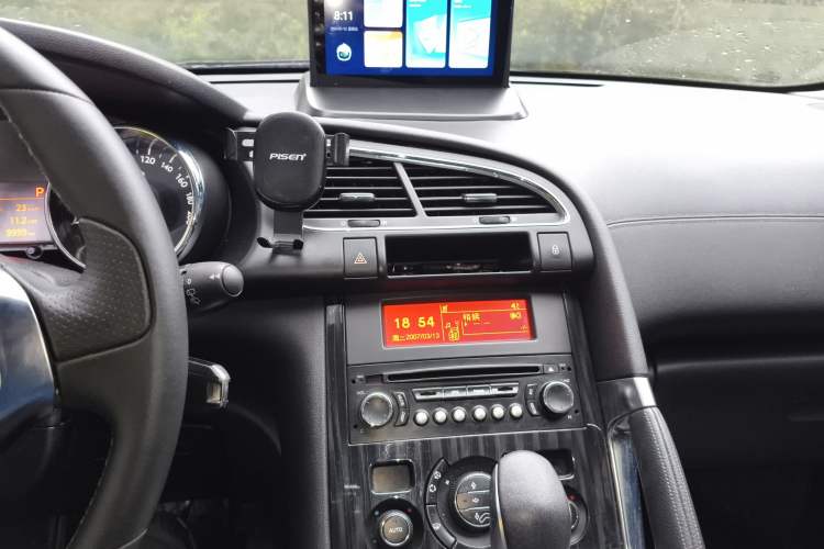 Used Peugeot 3008 2013 2.0L Automatic Trend Edition Audio And AC Panel