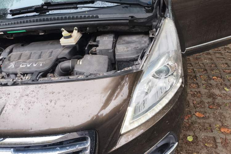 Used Peugeot 3008 2013 2.0L Automatic Trend Edition Engine Bay Left