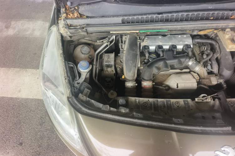 Used Peugeot 3008 2013 1.6THP Automatic Prestige Edition Engine Bay Right