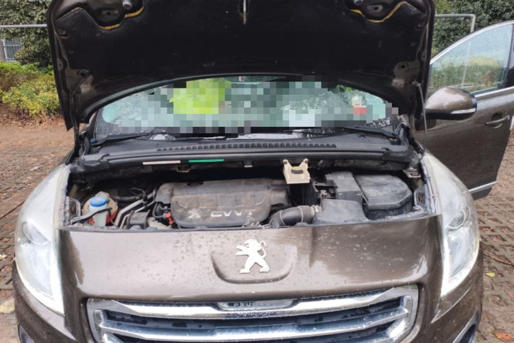 Used Peugeot 3008 2013 2.0L Automatic Trend Edition Engine Bay