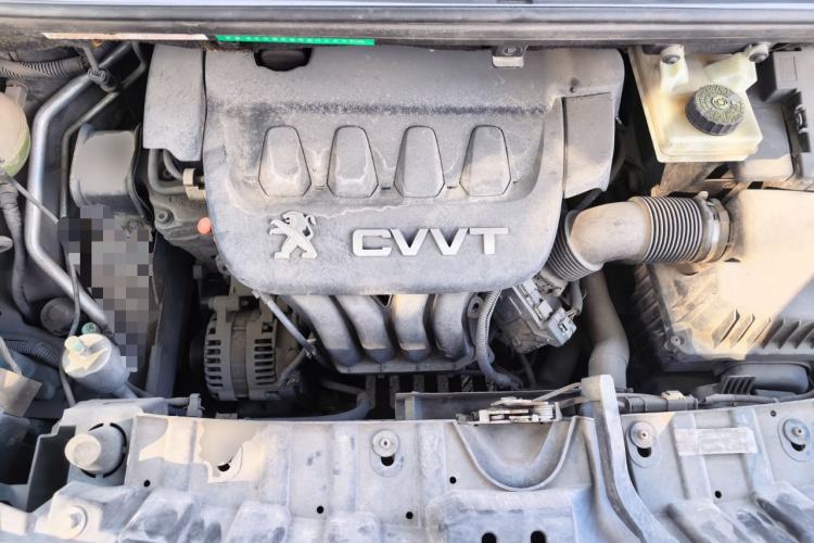 Used Peugeot 3008 2013 2.0L Automatic Trend Edition Engine Bay