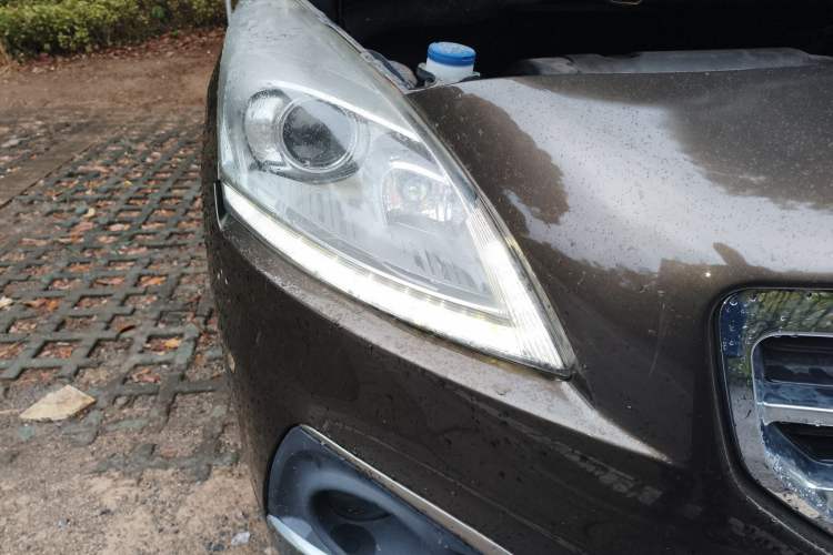 Used Peugeot 3008 2013 2.0L Automatic Trend Edition Right Front Headlight
