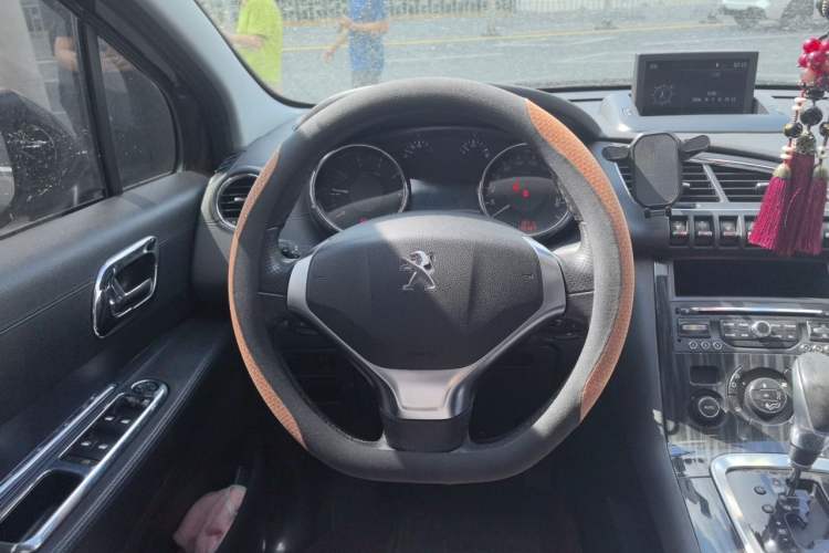 Used Peugeot 3008 2013 1.6THP Automatic Prestige Edition Steering Wheel
