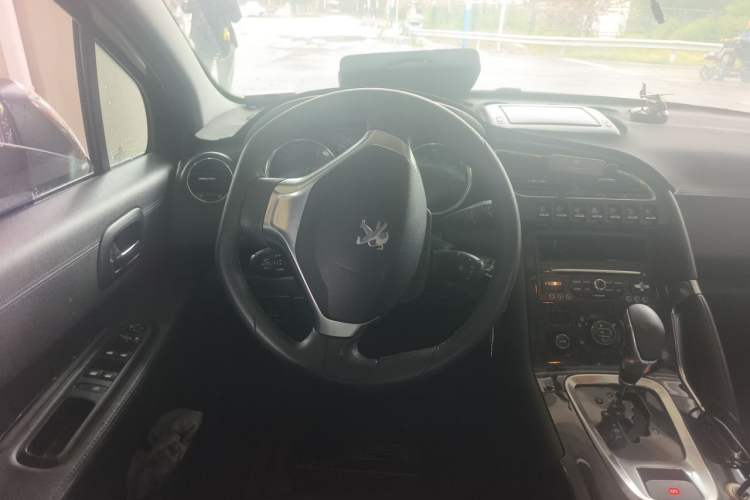 Used Peugeot 3008 2013 1.6THP Automatic Prestige Edition Steering Wheel