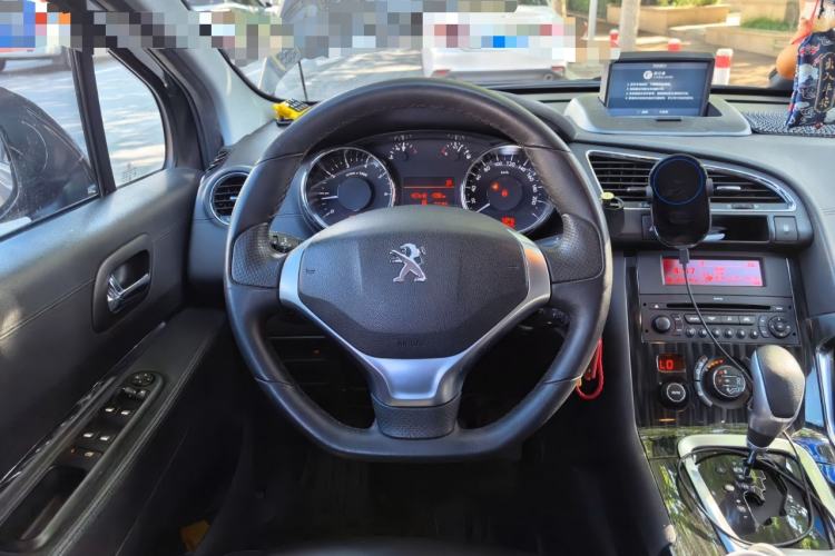 Used Peugeot 3008 2013 2.0L Automatic Trend Edition Steering Wheel